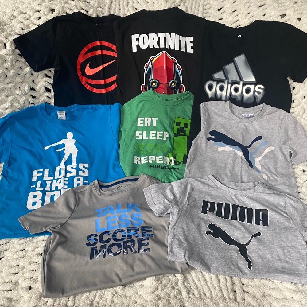 T-Shirt Bundle (size 10/12)